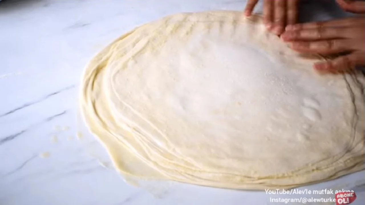 oyle bir yapilis teknigi varki pul pul dokuluyor borek tarifi 2