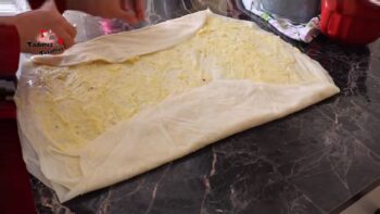 Buzluğu Doldurun İkramlık Dilim Börek Tarifi