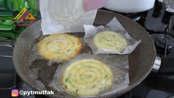 Yağlı Kağıtta Şaşırtan Patates Çöreği Tarifi