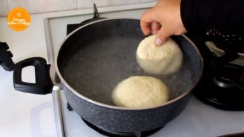 Mutlaka Denenmesi Gereken Suda Pişen Hamur İşi Tarifi