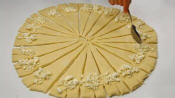 Övgü Yağan Bereketli İkramlık Kahvaltılık Tarif