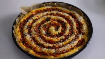 Harika Görünen Börek Sanılan Çörek Tarifi