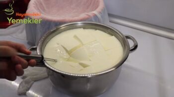 Kıvamı Harika Evde Hazırdan Farksız Peynir Tarifi