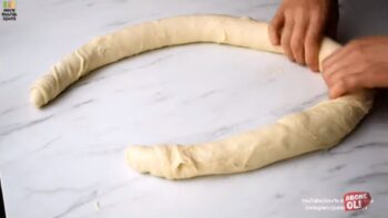 Yapmanız Şiddetle Tavsiye Edilen Çörek Tarifi