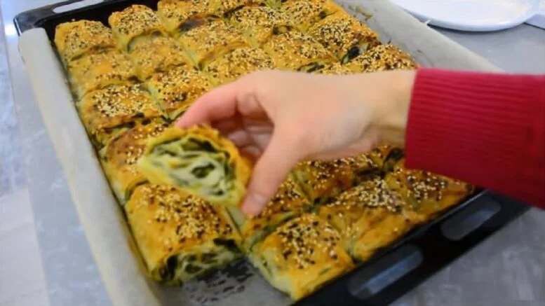 Sosla Uğraşmadan Anında Yapılan Börek Tarifi 2