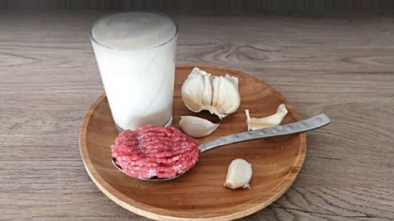 1 Kaşık Kıymadan Vitaminli Çorba Tarifi 2