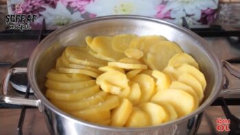 Lezzeti Rekor Kıran Sahurluk Kahvaltılık Patates Tarifi