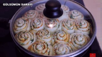 Parmaklara Dikkat Dere Otlu Yumuşacık Tavada Çörek Tarifi