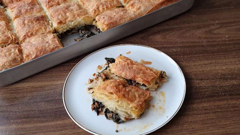 Sosuna Eklenen Malzeme Sayesinde Efsane Börek Tarifi 4