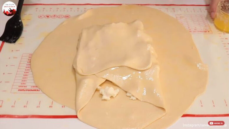 Bayılacağınız Sayısız Katlı 1 bardak Sütle Çörek Tarifi
