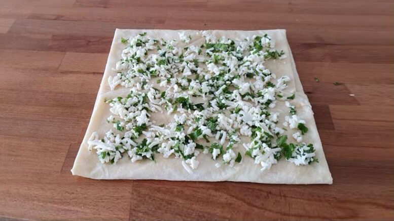 Muhteşem Görüntüsü İle Hamayili Börek Tarifi 1
