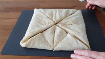 Zarf Şeklinde İkramlık Hamayili Börek Tarifi
