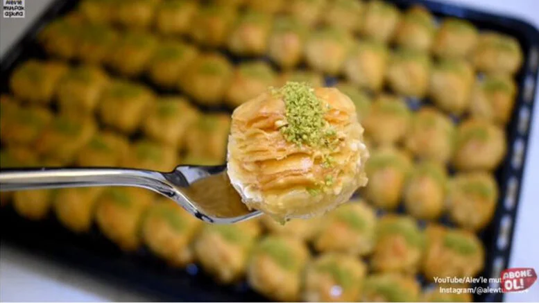 Ramazana Bayrama Yakışan Baklava Tarifi 4