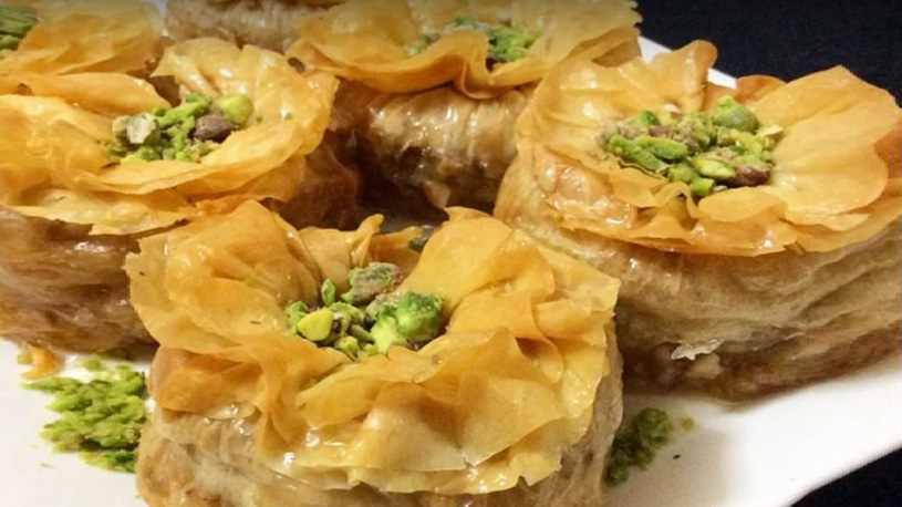 Yapılışı Aranan Çıtır Fırfırella Baklavası