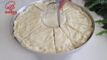 En Müthiş Yöntemle Hazırlanan İkramlık Börek Tarifi
