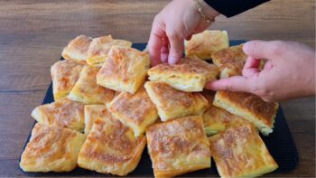 Sosu İle Bitmesi Bir Olan Börek Tarifi