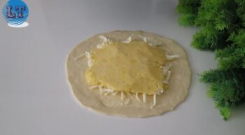 İnanılmaz Yumurta Mayasız İkramlık Çörek Tarifi