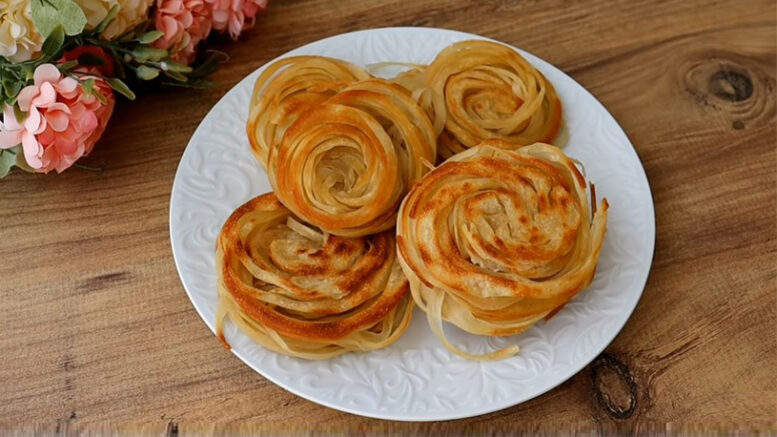 Un Su Yağdan İp Yumağı Çörek Tarifi