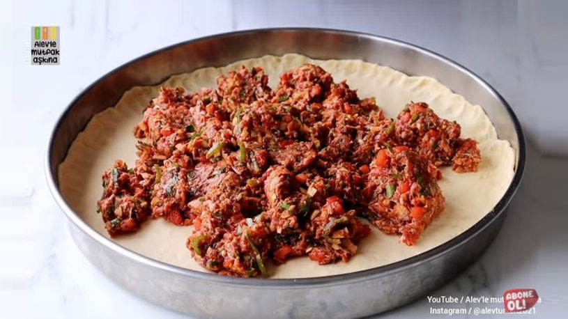 Ağzını Tadını Bilenlere Börek Tarifi 1
