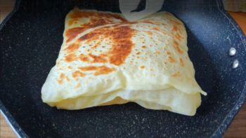 Buzluğu Dolduracağınız 3 Malzemeli Gözleme Tarifi