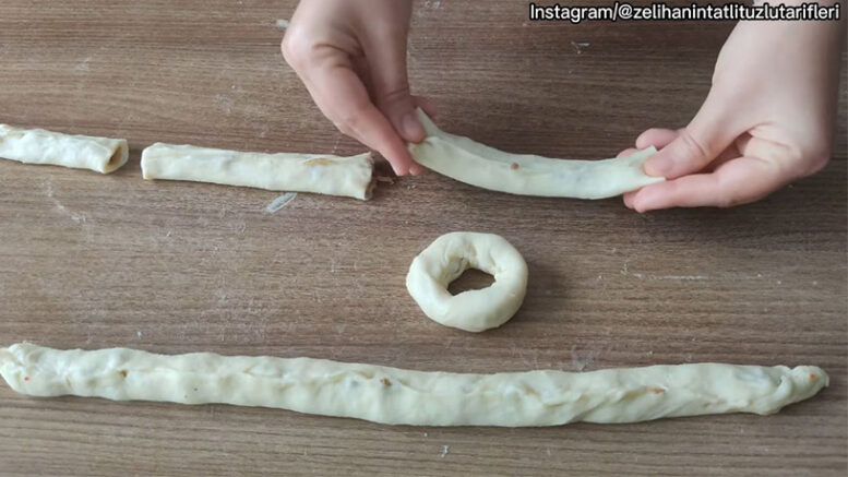 Çıtırlığı İle İnsanı Deli Eden Börek Tarifi 2