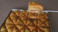 Dünyanın En Kolayı 4 Bezeden 40 Kat Baklava Tarifi