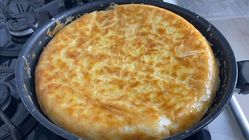 Fırını Unutup Tavada Yapacağınız Gözde Börek Tarifi 2