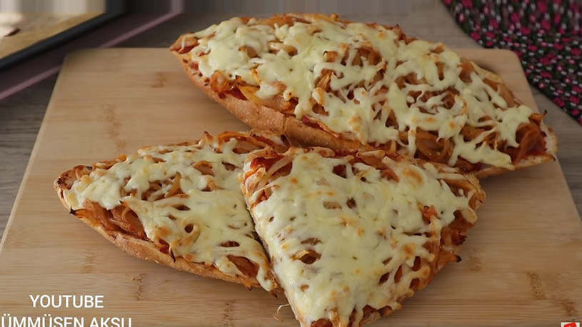 Soğan Ve Bayat Ekmekten Kahvaltılık Börek Tarifi 2