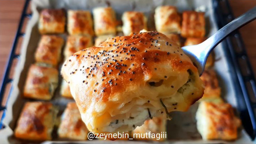 Sosun İçinde Yüzen Böyle Lezzetlenen Börek Tarifi 2