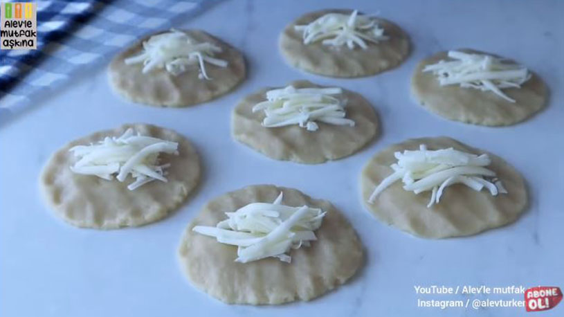 Sünnüm Sünnüm Uzayan Poğaça Çörek Tarifi 1