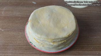 Soğumasını Beklemeden Bitecek Çörek Tarifi