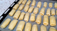 2 Bezeden Tepsi Dolusu Nefis Börek Tarifi