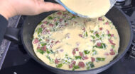 Aynı Tariflerden Sıkılanlara Tavada Kahvaltılık Börek Tarifi