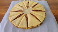 İç Malzemesi İle Yıldız Olacak Çörek Tarifi