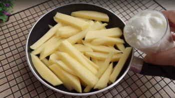 Patates Ve Yoğurttan Şaşırtan Çörek Tarifi