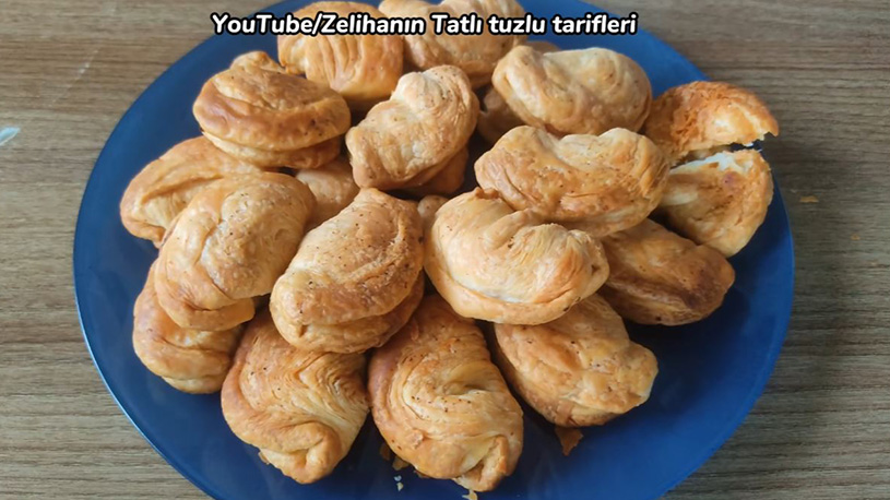 2 Bıçakla Yapılan Sonucu Harika Börek Tarifi 2