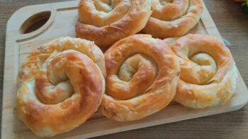 20 Yıldır Yapılan Asla Yırtılmayan Çıtır Börek Tarifi