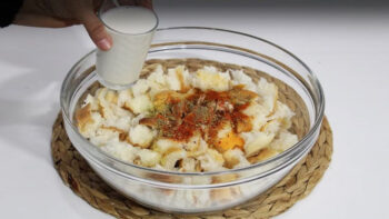 Bayat Ekmekle Parmak Yedirten Tavada Börek Tarifi