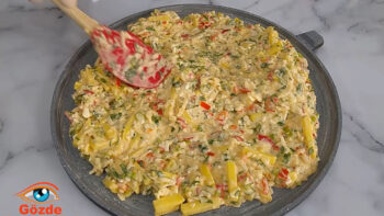 Bol Malzemeli Bol Vitaminli Çörek Tarifi
