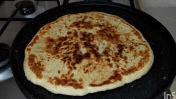 Her Katı Ayrı Lezzetli Bazlama Çörek Tarifi