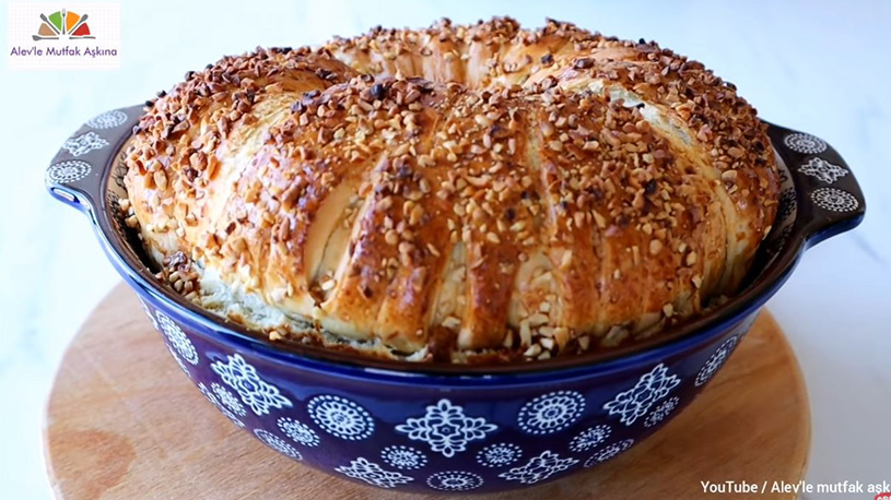Pazar Kahvaltısına Akıllarda Kalacak Poğaça Çörek Tarifi 1