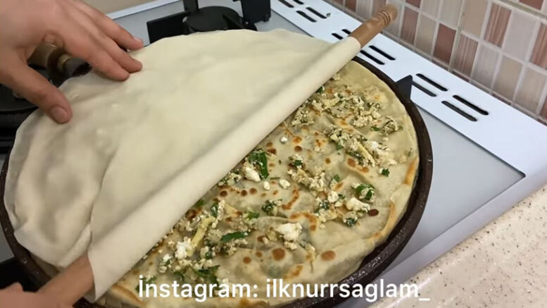 Yufkaları Pişirirken Yapacağınız İnanılmaz Farklı Börek Tarifi 1