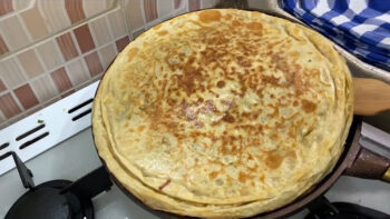 Yufkaları Pişirirken Yapacağınız İnanılmaz Farklı Börek Tarifi