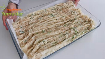 El Açmayı Havada Bırakan Hazır Yufkadan Sadece Katla Börek Tarifi