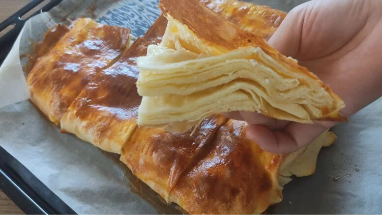 Her Zaman Yapmak İsteyeceğiniz Yöntemli Katmer Börek Tarifi 2