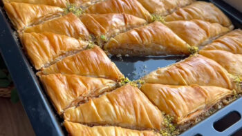 Bayramda Herkesi Kıskandıracak Baklava Tarifi