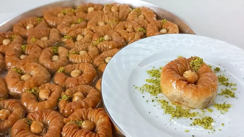 Bayrama İftara Yap Övgüleri Kap Çıtır Baklava Tarifi 1