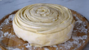 Çaya Sahura Farklının Farklısı Katmer Börek Tarifi