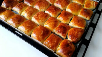 Dondurucuda Olması Gereken Anında Biten Börek Tarifi