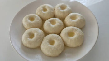 Hamur İşinde Yeri Zirve Olan Katmer Börek Tarifi